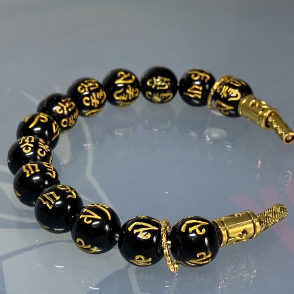 OM MANI MANTRA PURIFIER NATURAL BRACELET 6cm diameter fits 7” - Picture 2 of 5